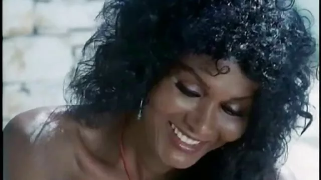 Connie vintage porno gratuit et Laszlo baisent chaud le matin