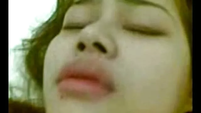 Pipe maison film porno streaming vintage de l'ukrainienne Daria