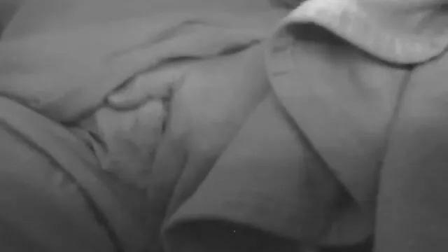 Une rousse coquine a film vintage porno francais sauté sur la bite de son mari devant ses amis